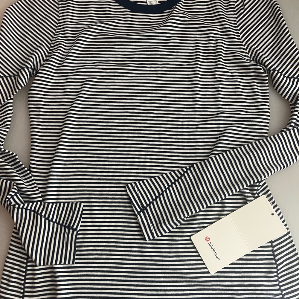 Lululemon Navy and White Striped Tee - Picture 4 of 6